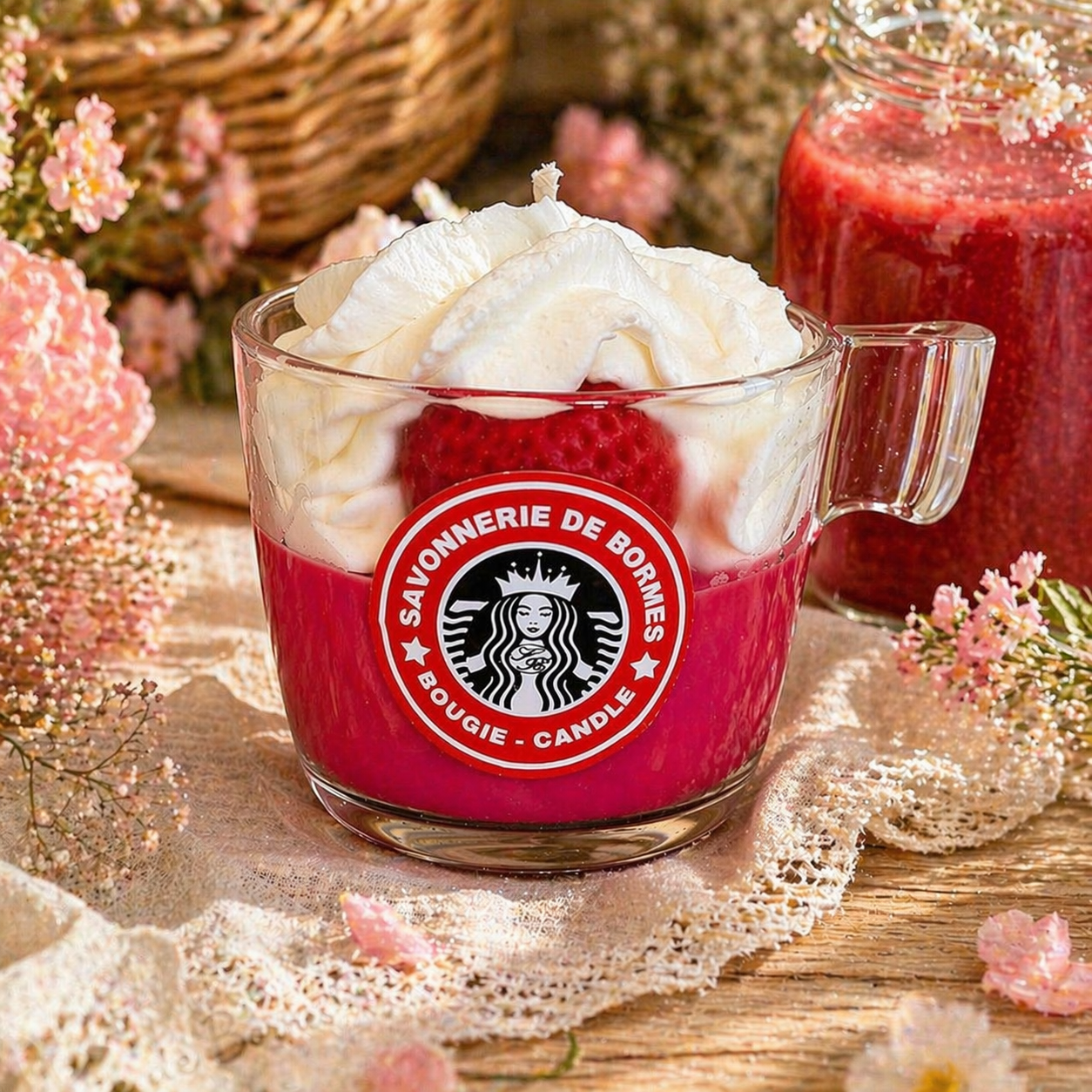 Bougie coffee shop 220 g fraise chantilly